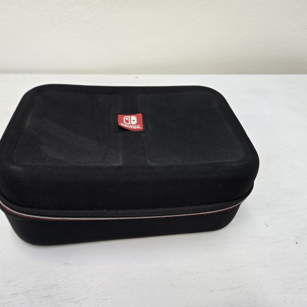 Large Game Traveler Deluxe System‎ Case For Nintendo Switch